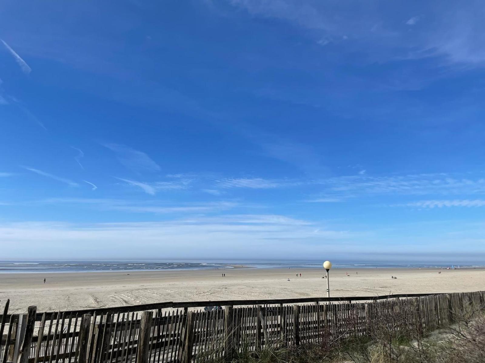 L'Alteia - L'Appartement Les Pieds Dans L'Eau Avec Place De Parking Prive Et Acces Direct A La Plage Berck Exterior foto